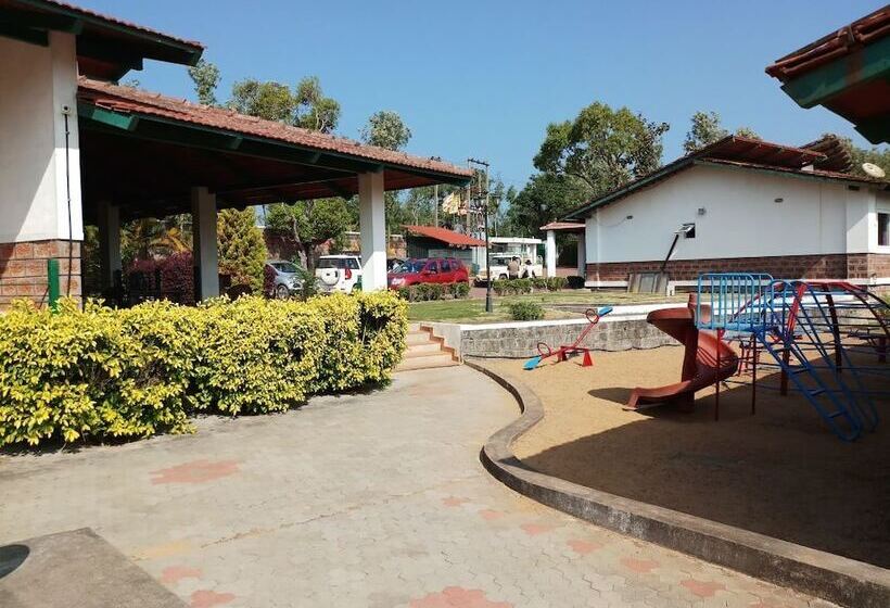 בית מלון כפרי Eka Resorts