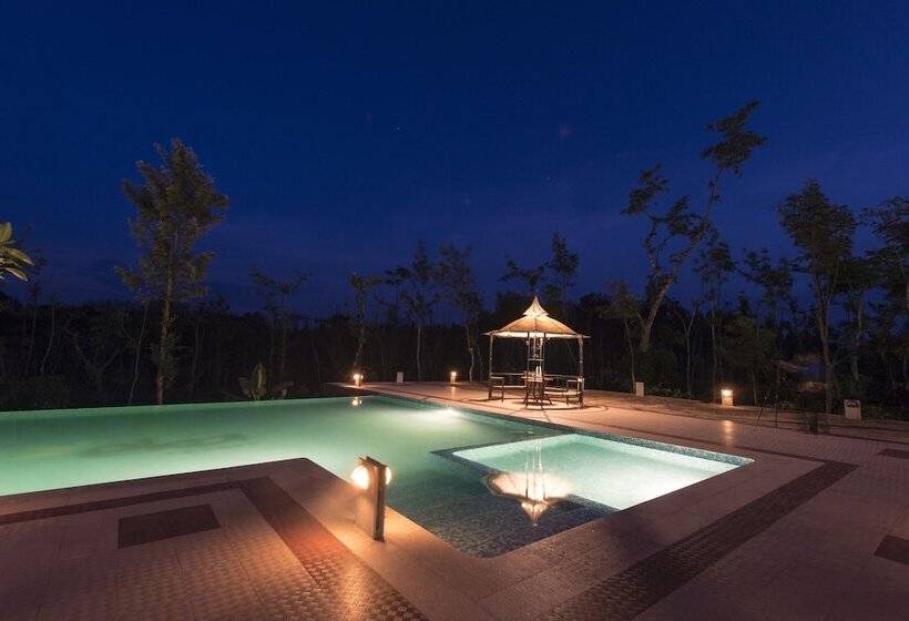 בית מלון כפרי Eka Resorts