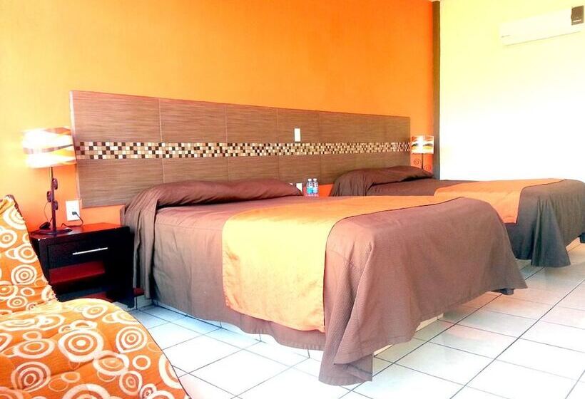 בית מלון כפרי Fiesta Nueva Italia Inn