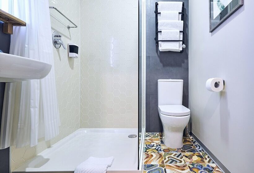 בית מלון כפרי Friends Priozersk