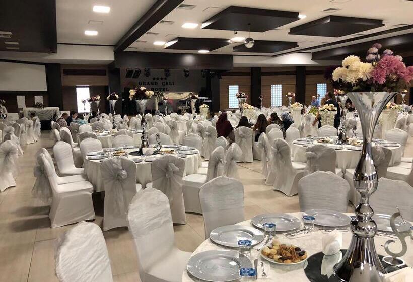 ホテル Grand Cali