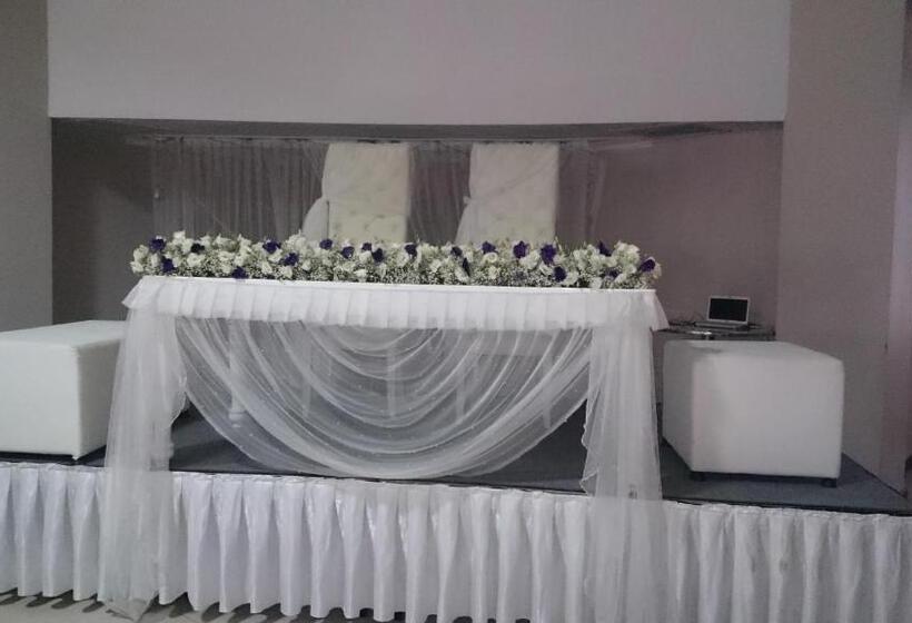 ホテル Grand Cali