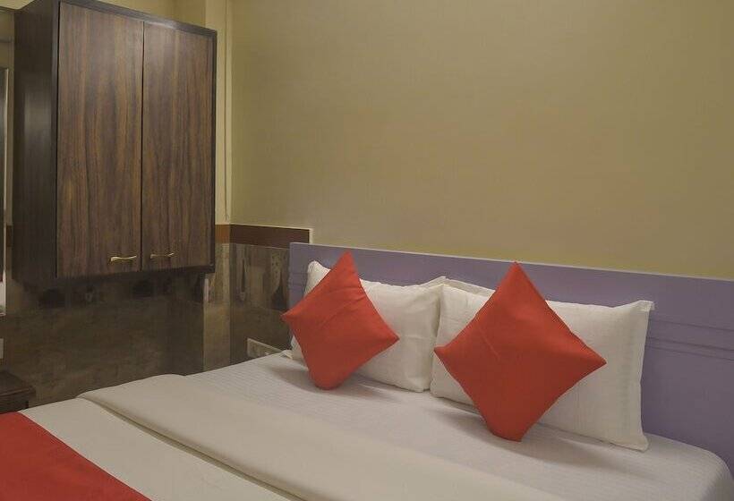 בית מלון כפרי Jaya Mahal By Oyo Rooms