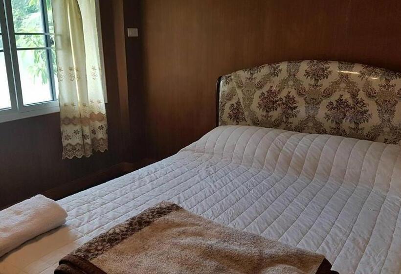 Отель Jorakae Samphan Resort