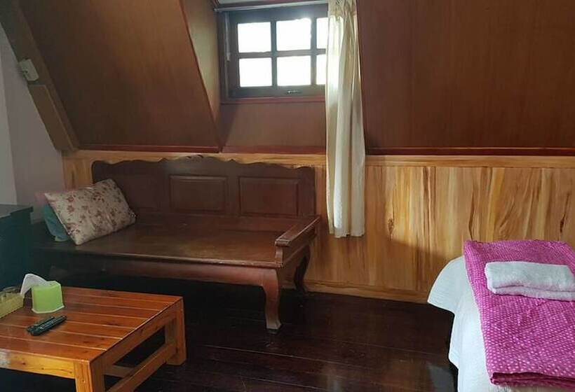 Отель Jorakae Samphan Resort