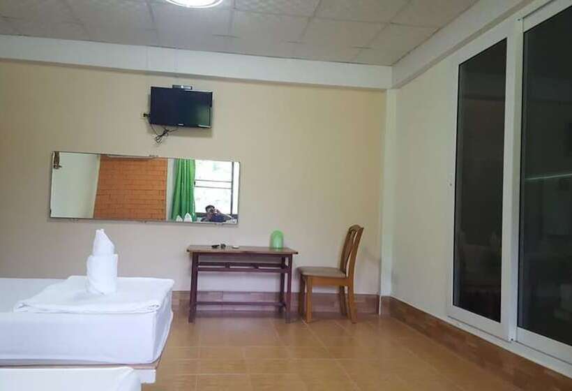 Отель Jorakae Samphan Resort