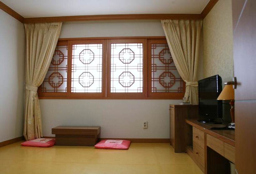 Отель Juwangsan Spa Tourist