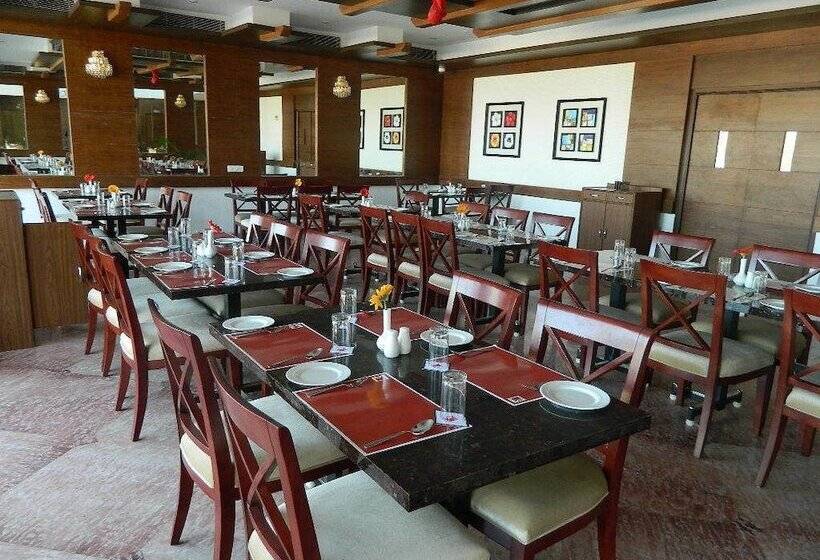 בית מלון כפרי Keshav Clarks Inn