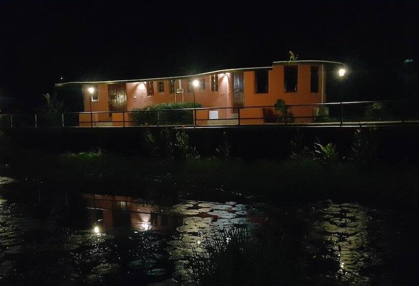 בית מלון כפרי Khemmarat Baandin Resort