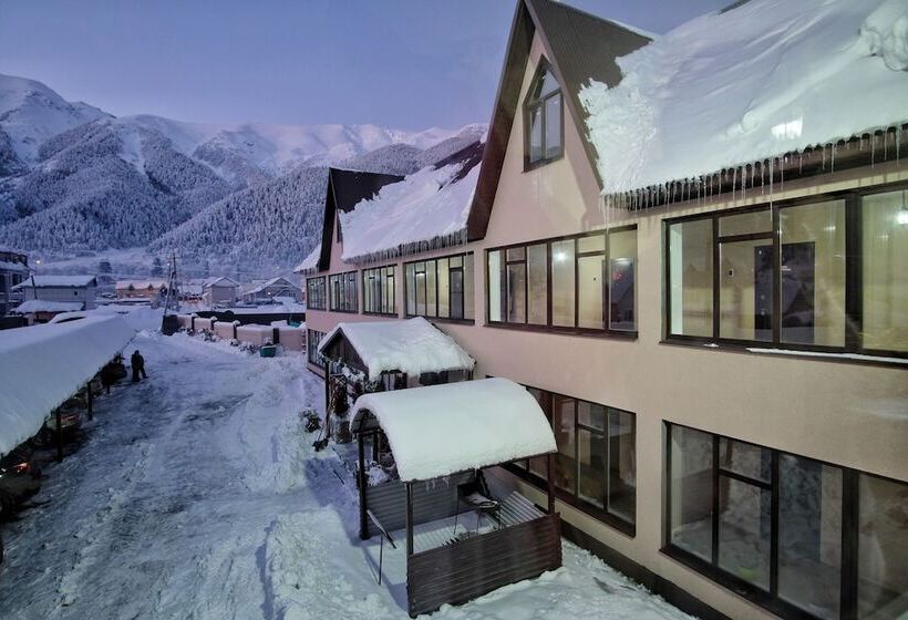 هتل Korona Arkhyz