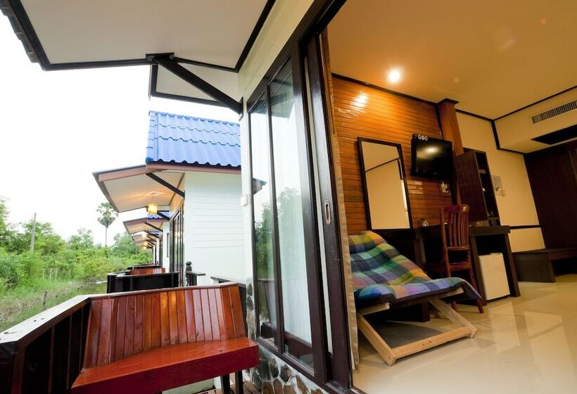 酒店 Lampam Resort