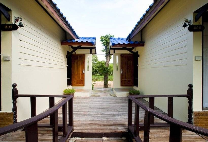 酒店 Lampam Resort