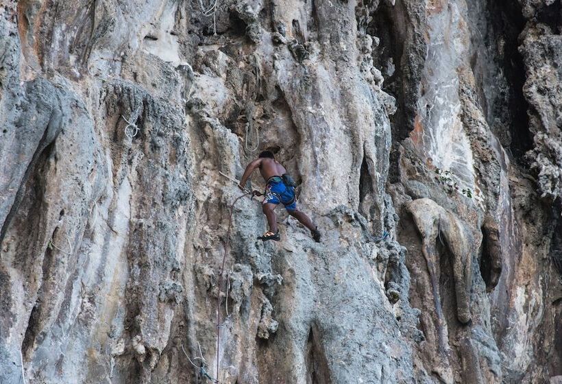 בית מלון כפרי Laoliang Beach