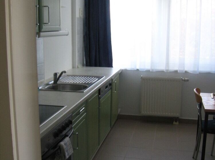 호텔 Leier Business