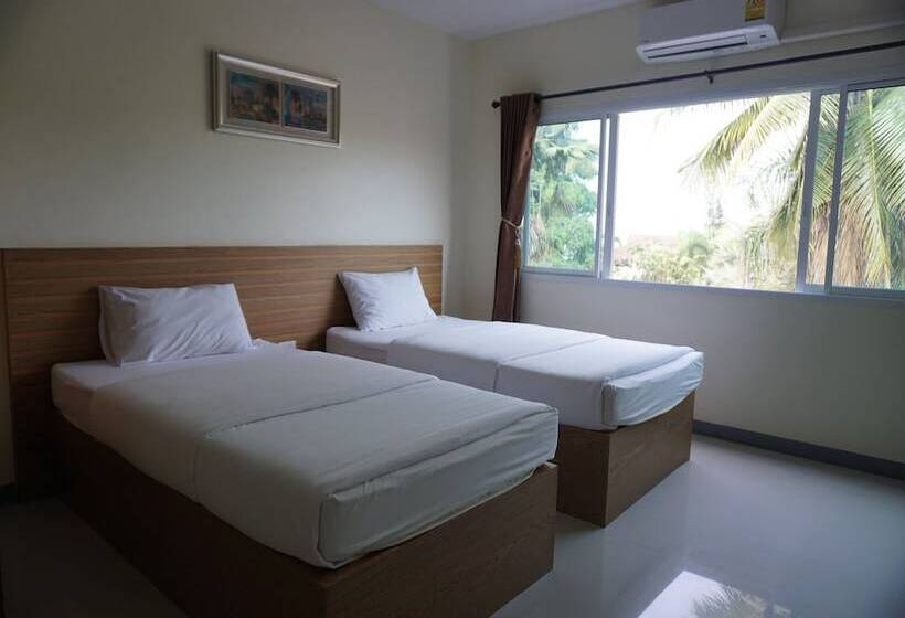 هتل Lew Residence