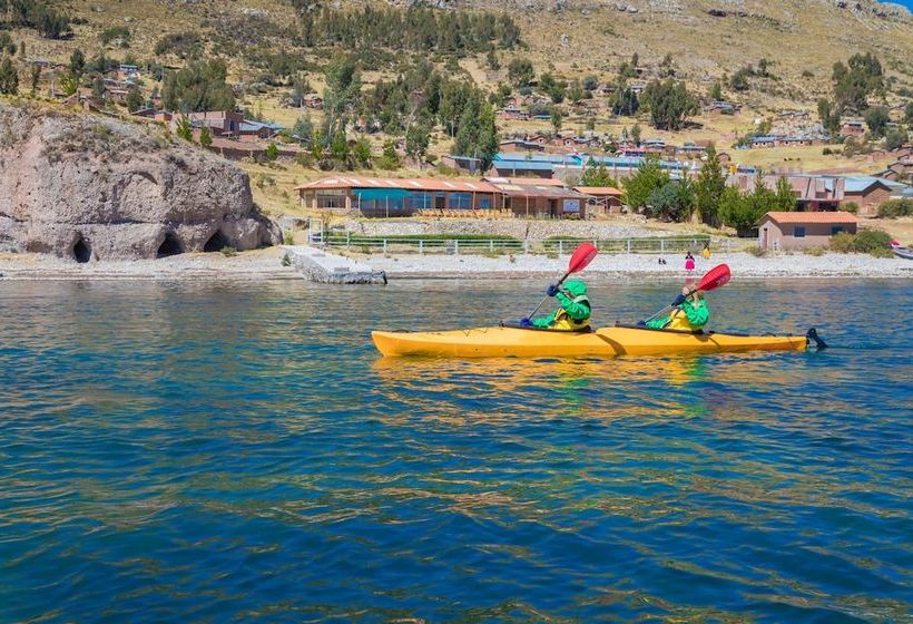 Отель Luquina Utama Lodge