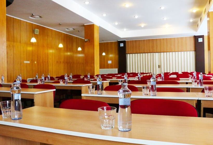 호텔 Medlov Depandance