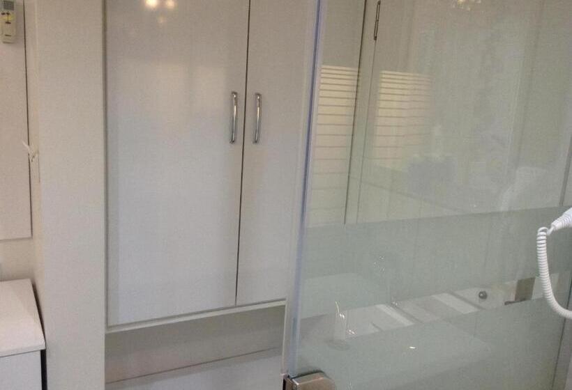 בית מלון כפרי Mola