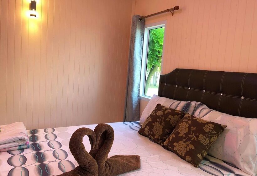 בית מלון כפרי Mourakot Resort