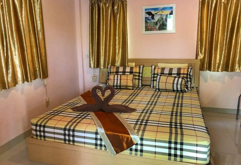 בית מלון כפרי Mourakot Resort