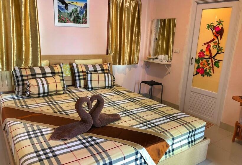 هتل Mourakot Resort