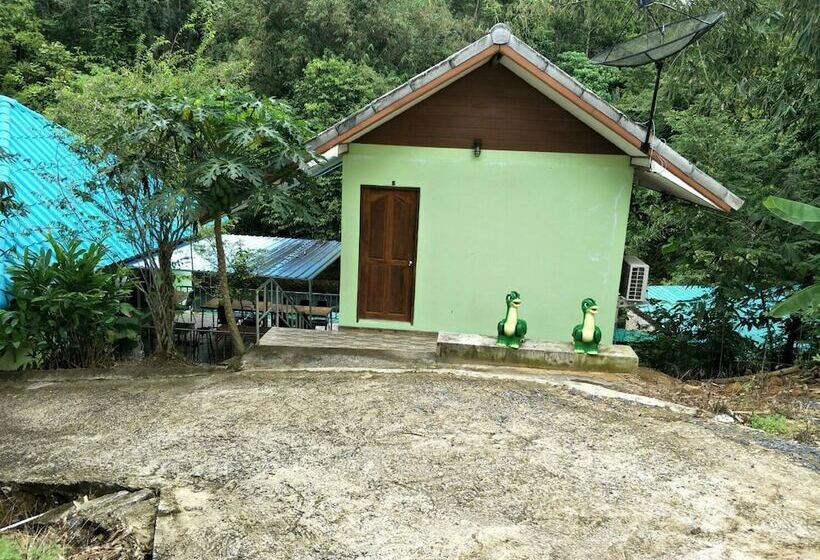 Отель Nhancumphon