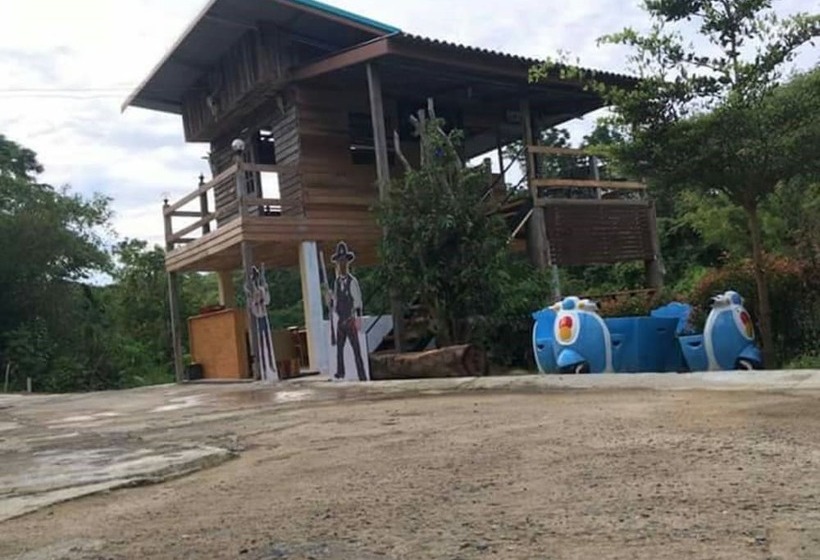 Отель Nhancumphon