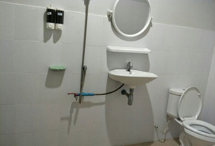 Отель Nhancumphon