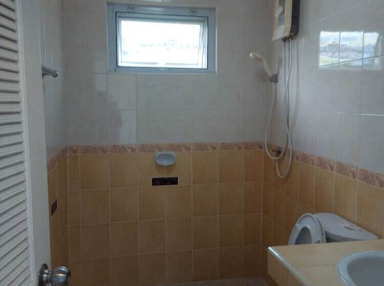 בית מלון כפרי Onanong Resort