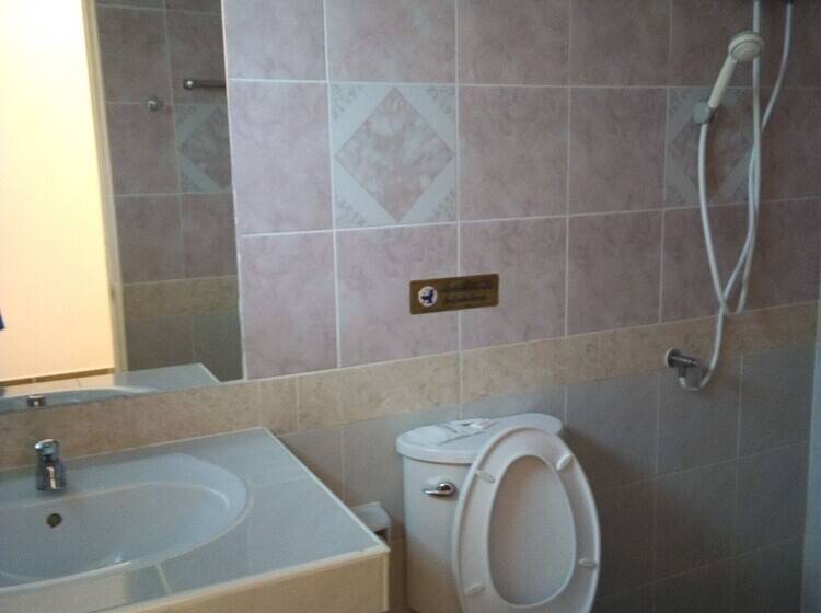 בית מלון כפרי Onanong Resort