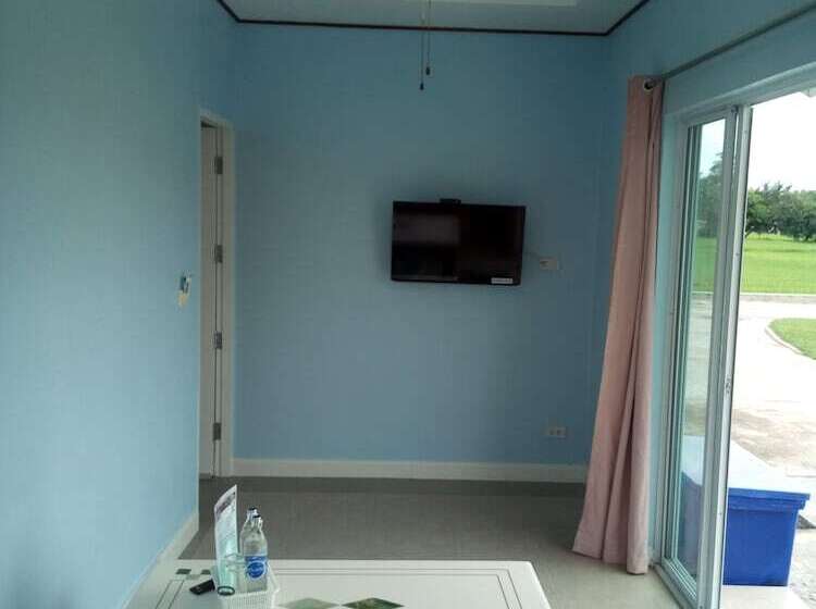 בית מלון כפרי Onanong Resort