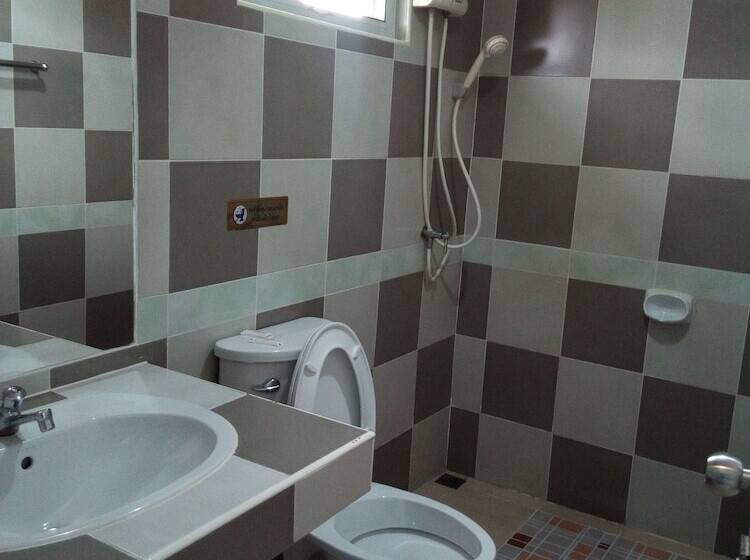 בית מלון כפרי Onanong Resort