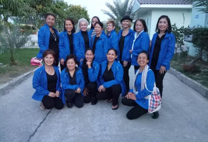 בית מלון כפרי Onanong Resort