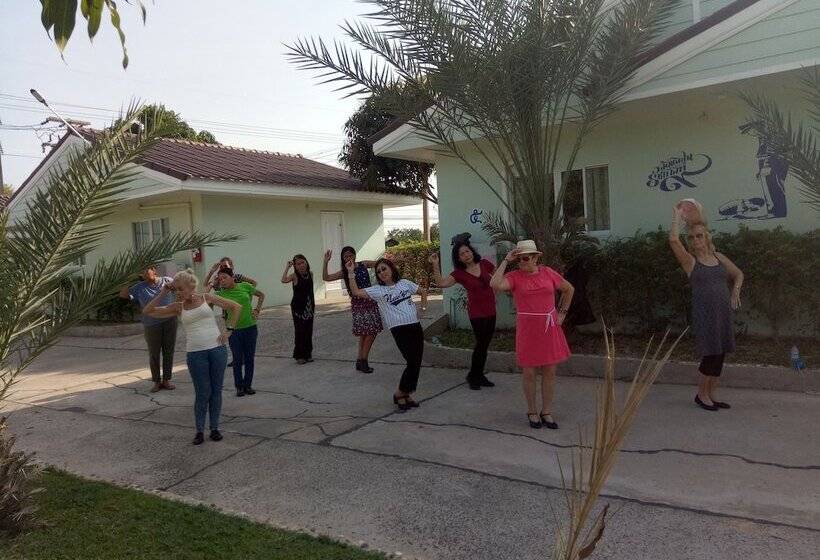 בית מלון כפרי Onanong Resort