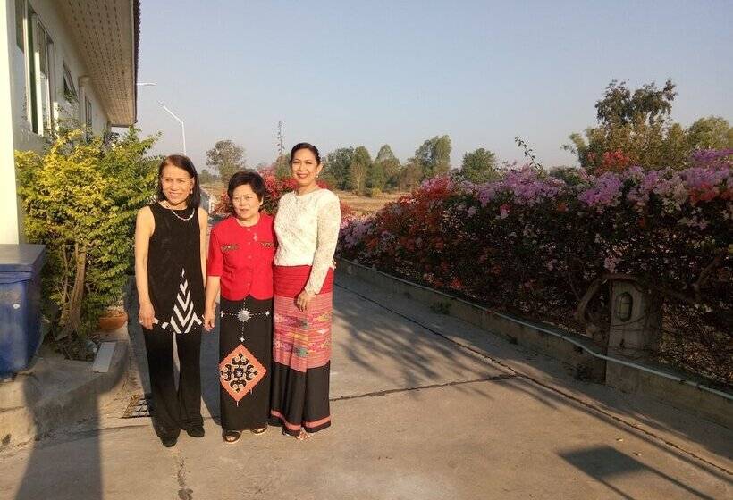 בית מלון כפרי Onanong Resort