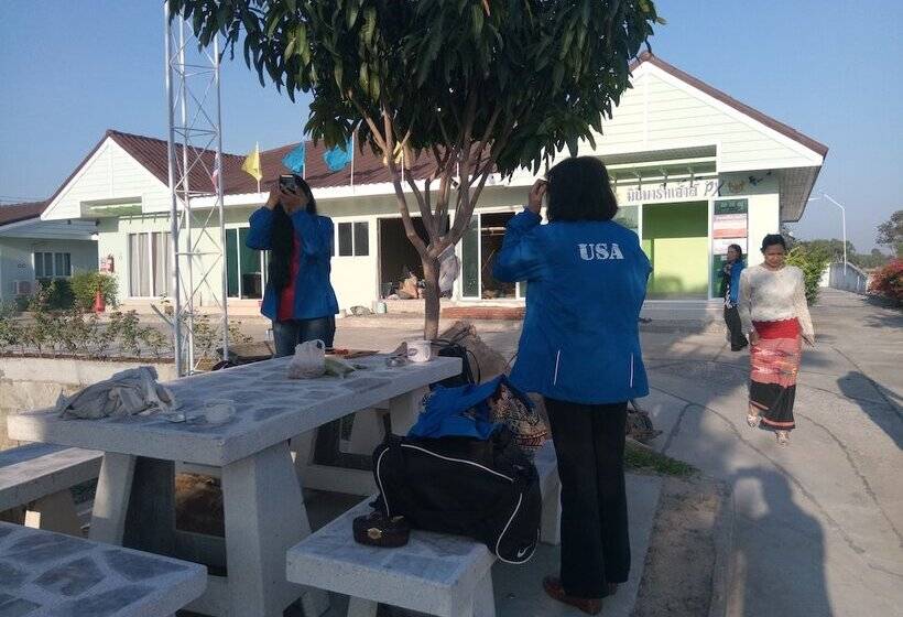 בית מלון כפרי Onanong Resort