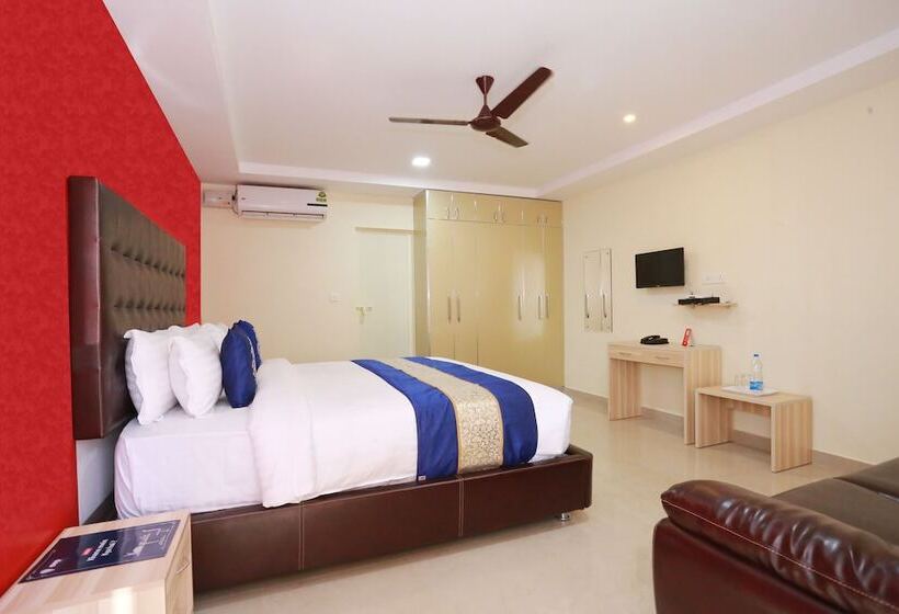 Отель Oyo 10149 Noor Residency