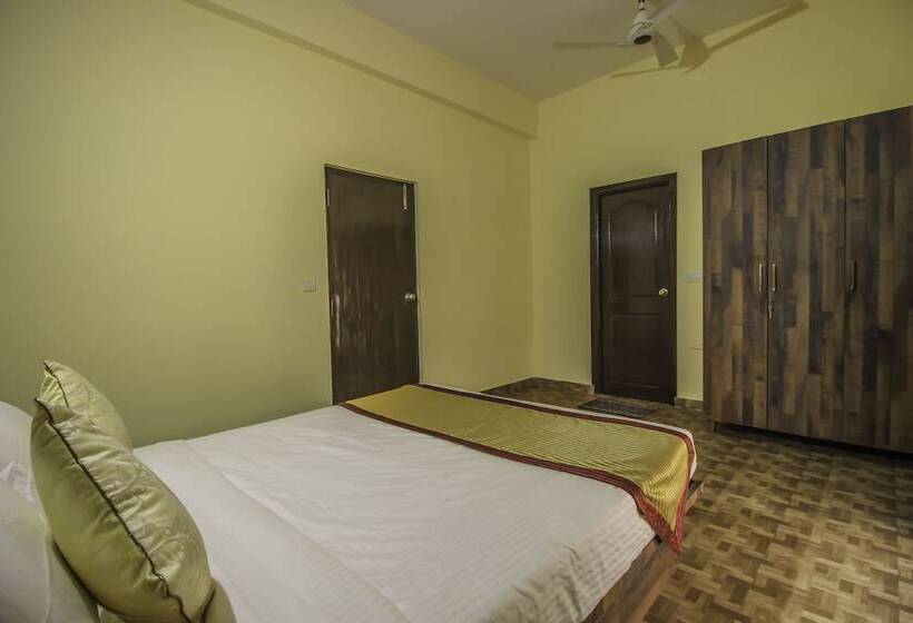 Отель Oyo 10402 Home 4bhk Villa Panjim Old Goa Highway