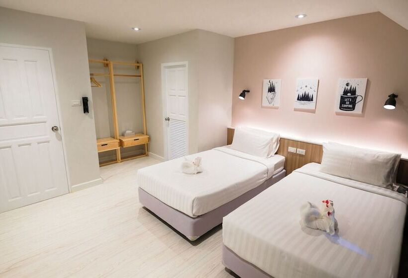 בית מלון כפרי Phukaew Resort & Adventure Park