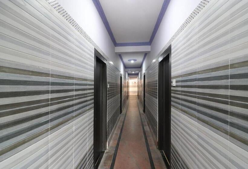 هتل O Prantika Banquet