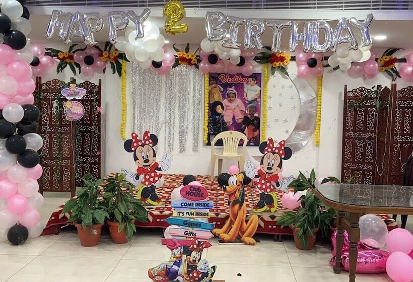 בית מלון כפרי Rajshree