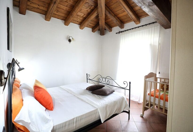 בית מלון כפרי Agriturismo Creta Rossa