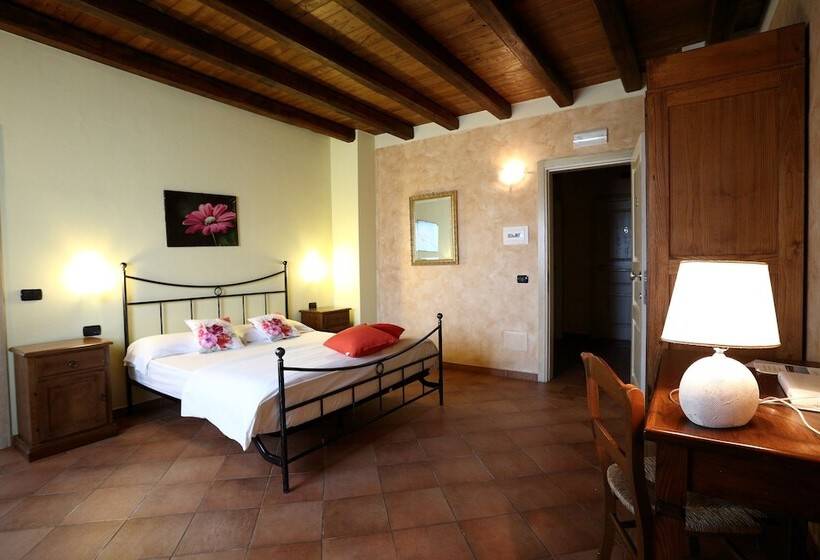 בית מלון כפרי Agriturismo Creta Rossa