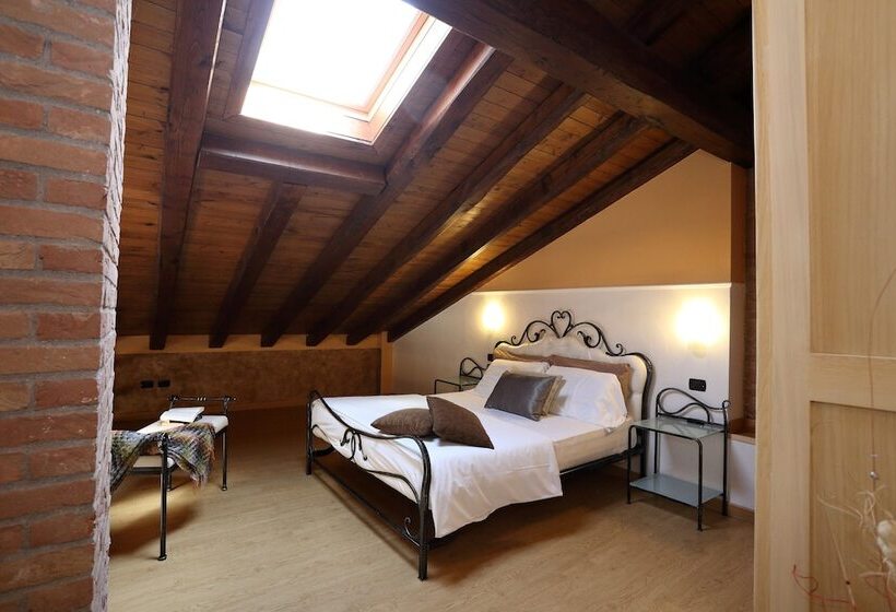 田舎風ホテル Agriturismo Creta Rossa