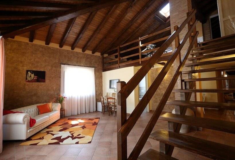 田舎風ホテル Agriturismo Creta Rossa