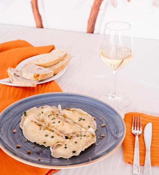 田舎風ホテル Agritur Maso Alle Rose B&b E Restaurant