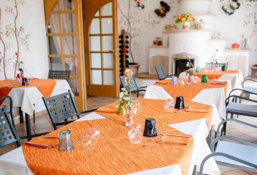 田舎風ホテル Agritur Maso Alle Rose B&b E Restaurant