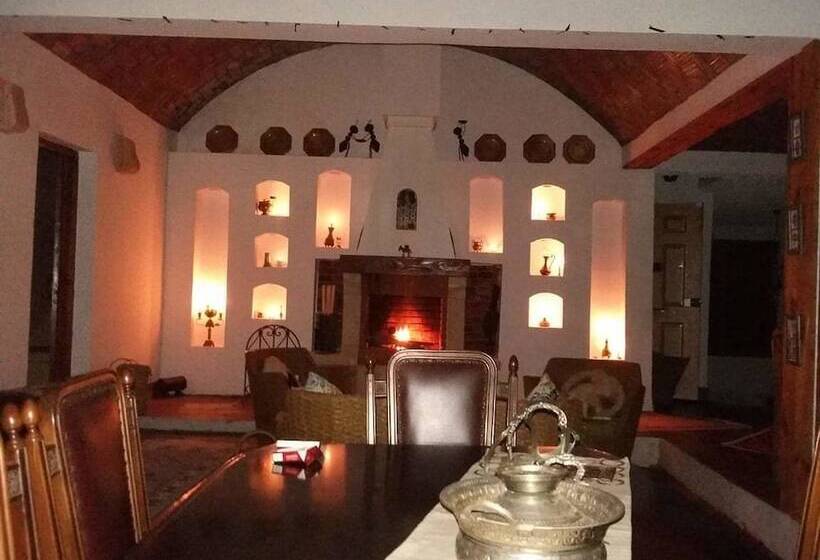 فندق ريفى Zembretta Farm Zembrettita