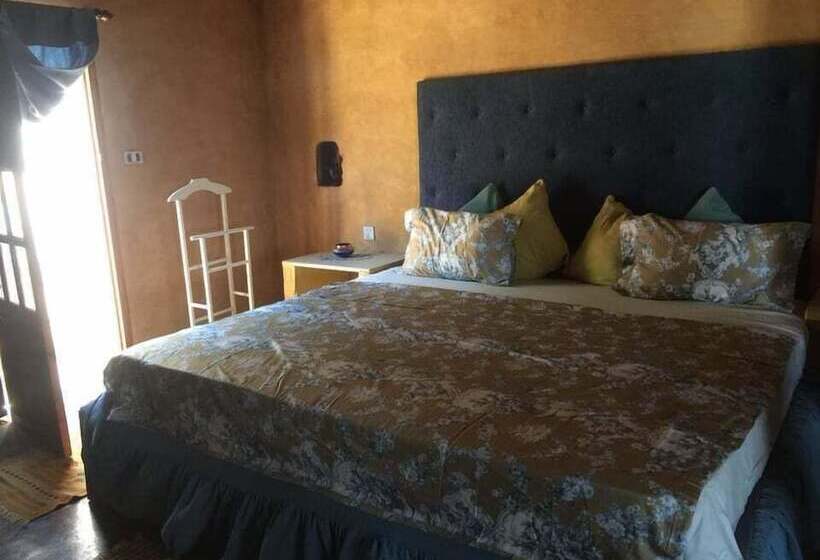 فندق ريفى Zembretta Farm Zembrettita