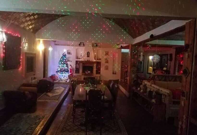 فندق ريفى Zembretta Farm Zembrettita